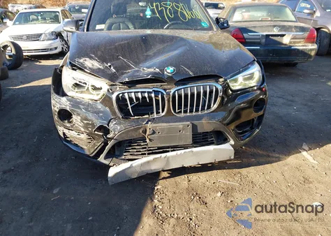 2017 BMW X1 xDrive28I z USA, uszkodzony, nr VIN WBXHT3Z33H4A53536